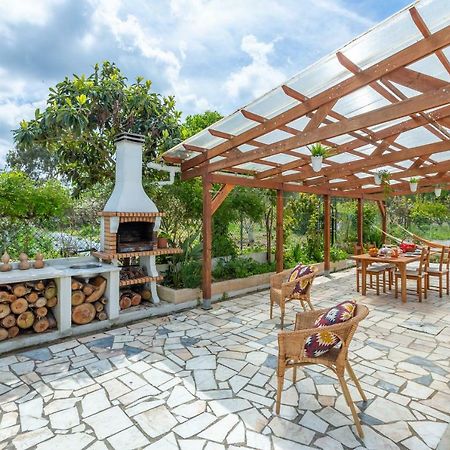 Chitaka'S Organic Farmhouse In Ribatejo Santo Estevao  Exterior photo